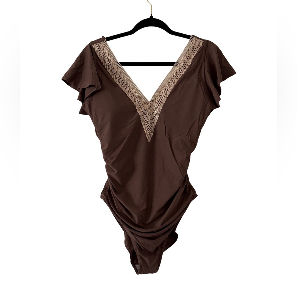 New Swimsuit / Brown V-Neck One-Piece Swimsuit